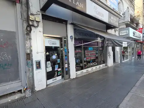 LOCAL CON VIVIENDA Frente 7 metros, 244 m2 en planta baja ideal primeras marcas