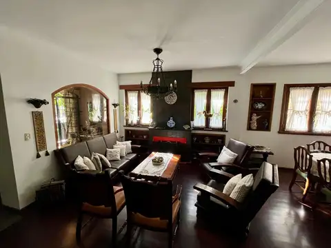 Casa en Venta en La Lucila, USD 590.000