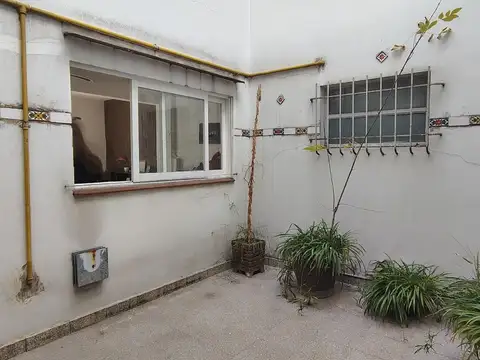 Depto Tipo Casa 3 ambientes con 2 baños