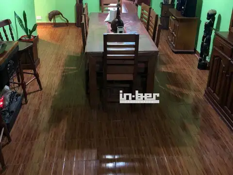 Casa 4 ambientes con 1 baño