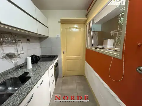 VENTA • FLORES • DOS AMBIENTES • PATIO •