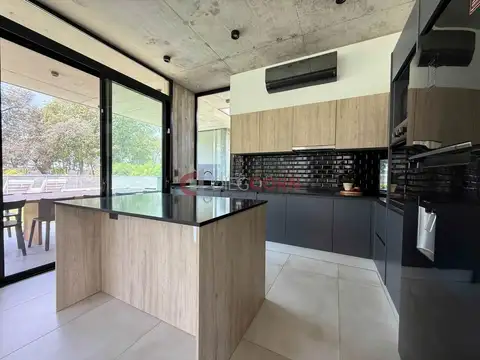 Casa 4 Amb, Club de campo Santa Irene, Comarcas de Lujan