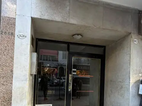Venta 2 ambiente en Once cercania a facultades oportunidad inversion