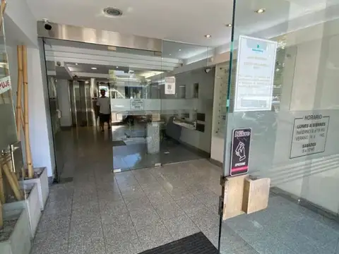 Oficina 2 ambientes con 1 baño