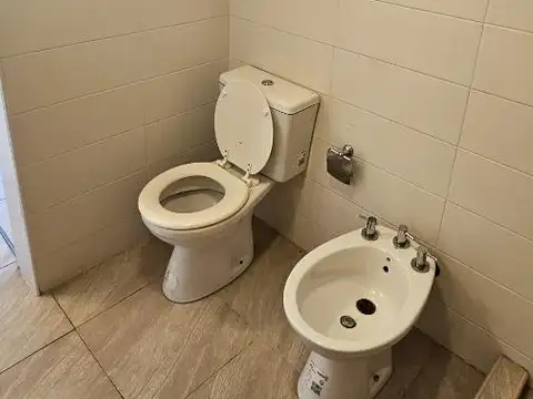 Departamento en Alquiler en Lomas de Zamora, $ 675.000