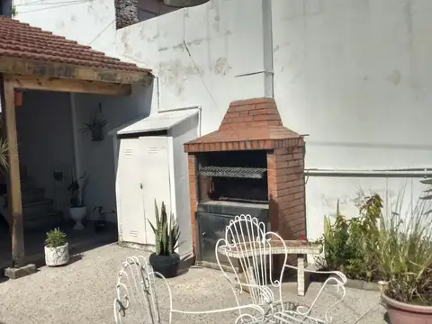 Casa 5 ambientes con 1 baño