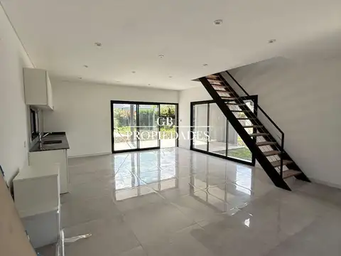 Venta de Casa 4 Ambientes en San Ramón, Pilar