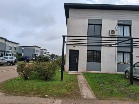 DUPLEX EN VENTA FINANCIADA
