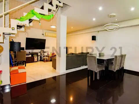 Casa de 2 dormitorios en venta - Av. Sabin 100