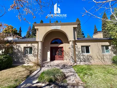 OPENHOUSE vende increible casa en Barrio Club de Campo, Guaymallén.