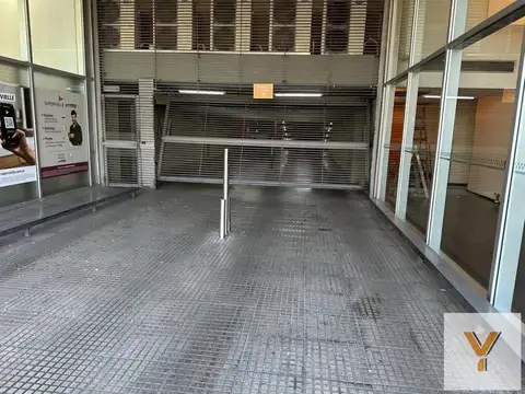 Avenida Corrientes e/ Concepción Arenal y Leiva