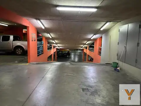 Cochera en venta - 12Mts2 - Chacarita