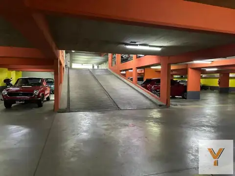 Avenida Corrientes e/ Concepción Arenal y Leiva