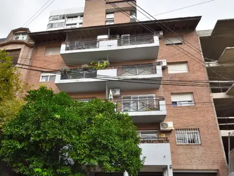 Aristóbulo Del Valle 100