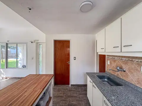 Casa 3 ambientes con 1 baño
