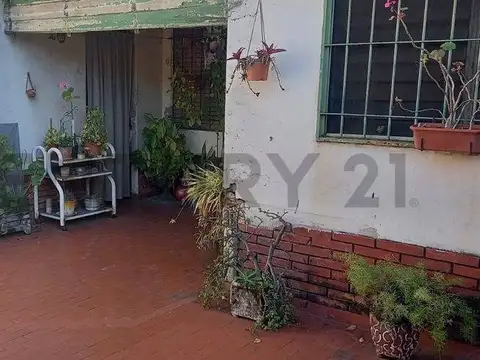 Depto Tipo Casa en Venta de 4 ambientes