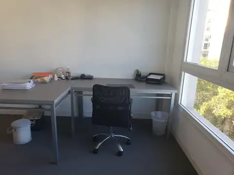 Oficina en Venta en Botanico, USD 190.000