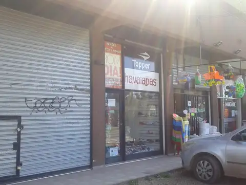 EN VENTA. LOCAL CENTRO COMERCIAL IRIGOIN SAN MIGUEL