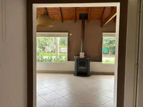 Casa C/ Pileta-b/semicerrado Presbitero Alberti 1629