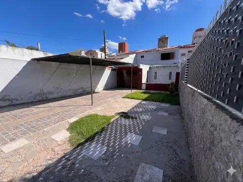 VENTA CASA 3 DORMITORIOS BARRIO INMIGRANTES
