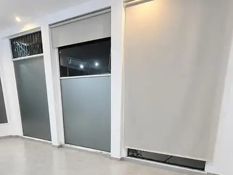 Local Comercial Ideal Oficina o Consultorio en Planta Alta en Alquiler. Martinez