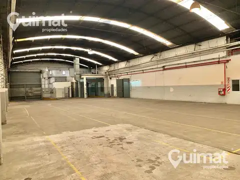 Galpon en Venta 43  mts Fondo