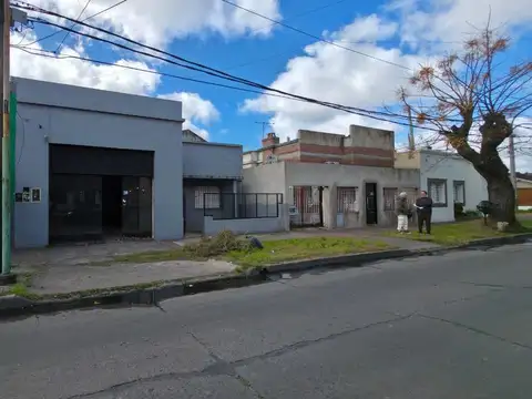Casa 2 ambientes con 1 baño