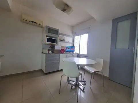 Departamento en Venta en Villa del Parque, USD 258.000