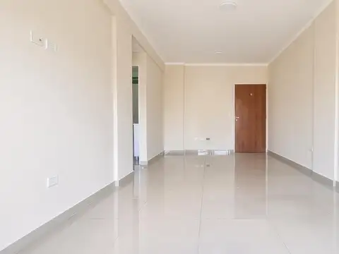Departamento en Alquiler en Villa Ballester, $ 780.000