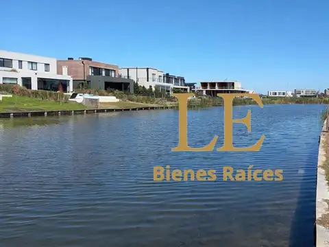 Terreno en Venta de 779,0 m2