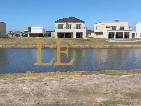 Terreno en Venta de 779,0 m2