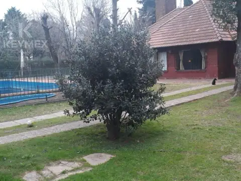 Calle quinta en venta Del Viso