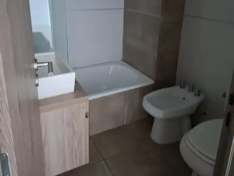 Departamento en Alquiler en Ituzaingo Norte, $ 750.000