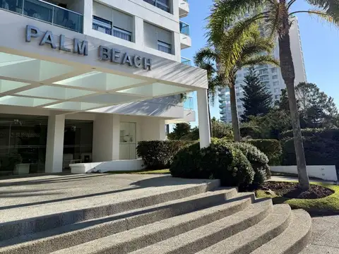 Muy lindo  apartamento en playa Mansa, 2 dormitorios
