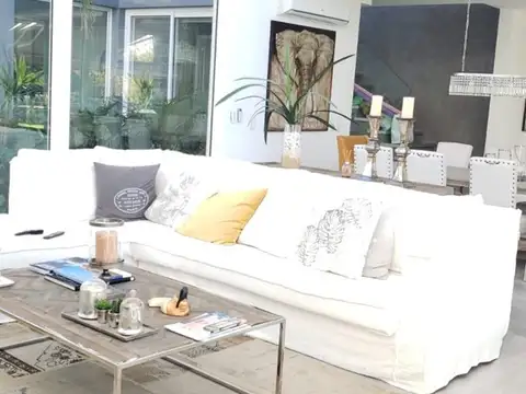 Casa en Venta y Alquiler en El Yacht 4 dormitorios, Nordelta 100