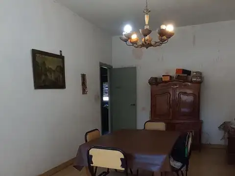 Depto Tipo Casa en Venta 60 años