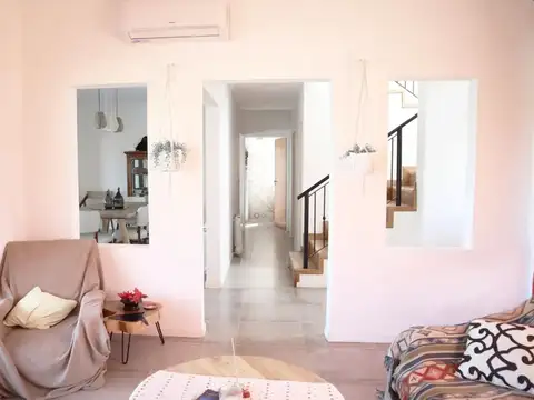 Casa 5 ambientes con 5 baños