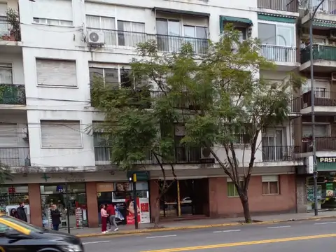 Las Cañitas, Luis M Campos al 700, 3 Amb cfte recicl a nvo. Living com. 2 dorm coc office,toil .exc