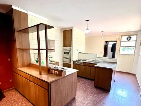 Departamento 5 ambientes con 2 baños