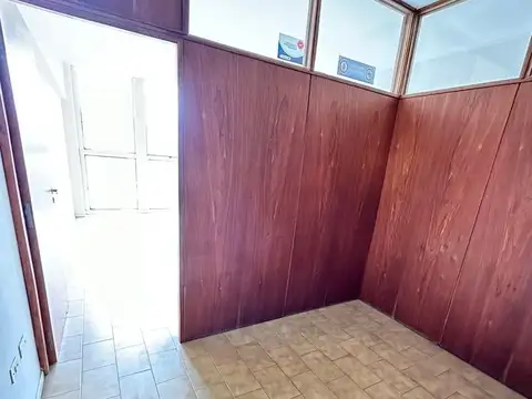 OFICINA EN VENTA - LA PLATA