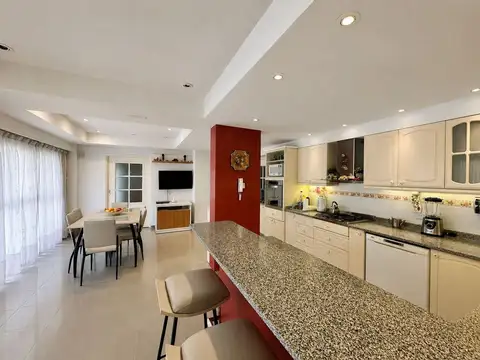 Departamento en Venta de 4 dormitorios