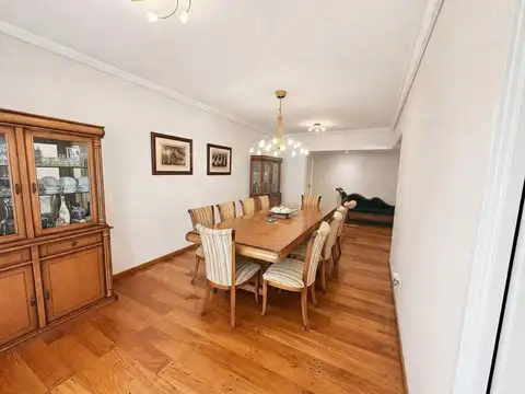 Departamento en Venta con 2 cocheras