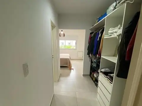 CASA EN VENTA.4 AMBIENTES. BARRIO SAN RAMON, PILAR DEL ESTE