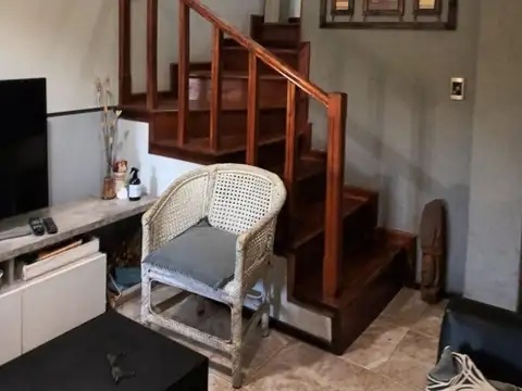 Duplex 3 ambientes en excelente estado y excelente ubicacion