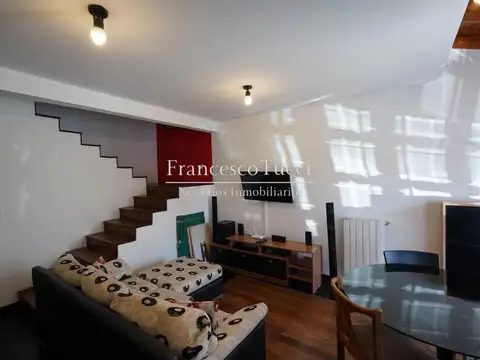 Casa tipo PH 4 ambientes en venta en Morón