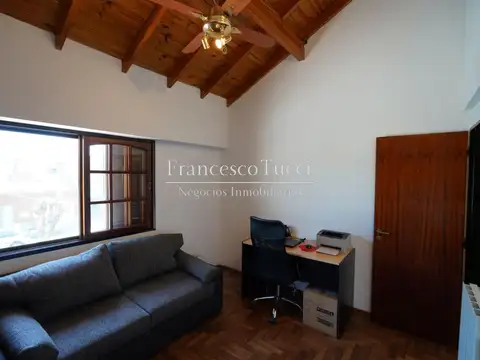 Depto Tipo Casa en Venta de 4 ambientes