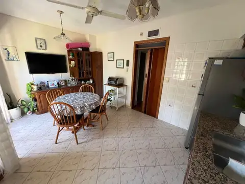 VENTA TRIPLEX 5 AMB CON JARDIN Y PARRILLA EN MORÓN