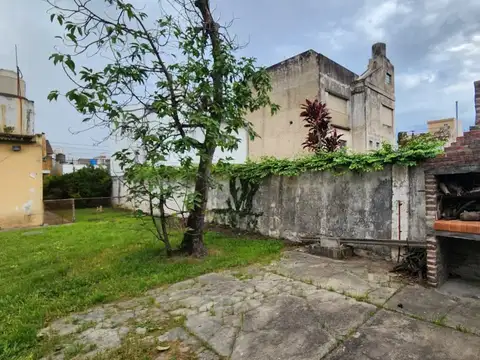 Alquiler de casa 5 ambientes en Caseros comercial/vivienda