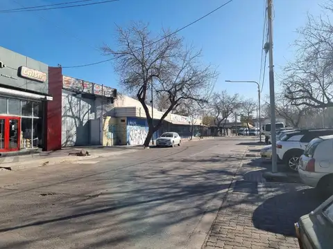 Pedro B Palacios al 2200