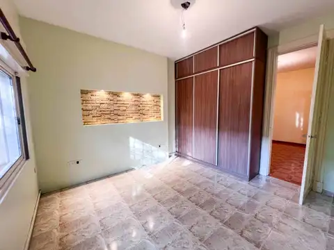 Depto Tipo Casa en Venta 60 años